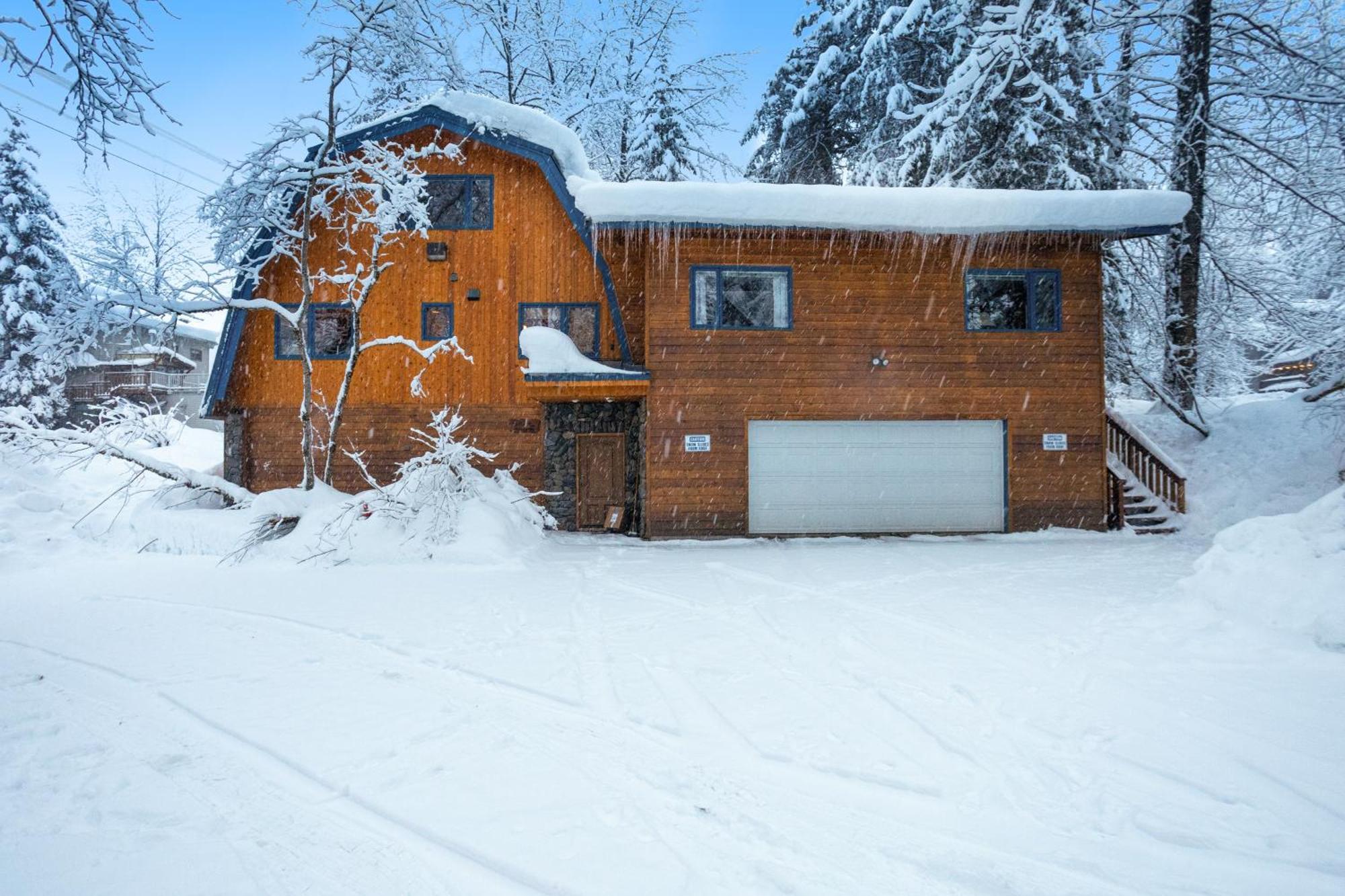 Darwin'S Apartment Girdwood Bagian luar foto